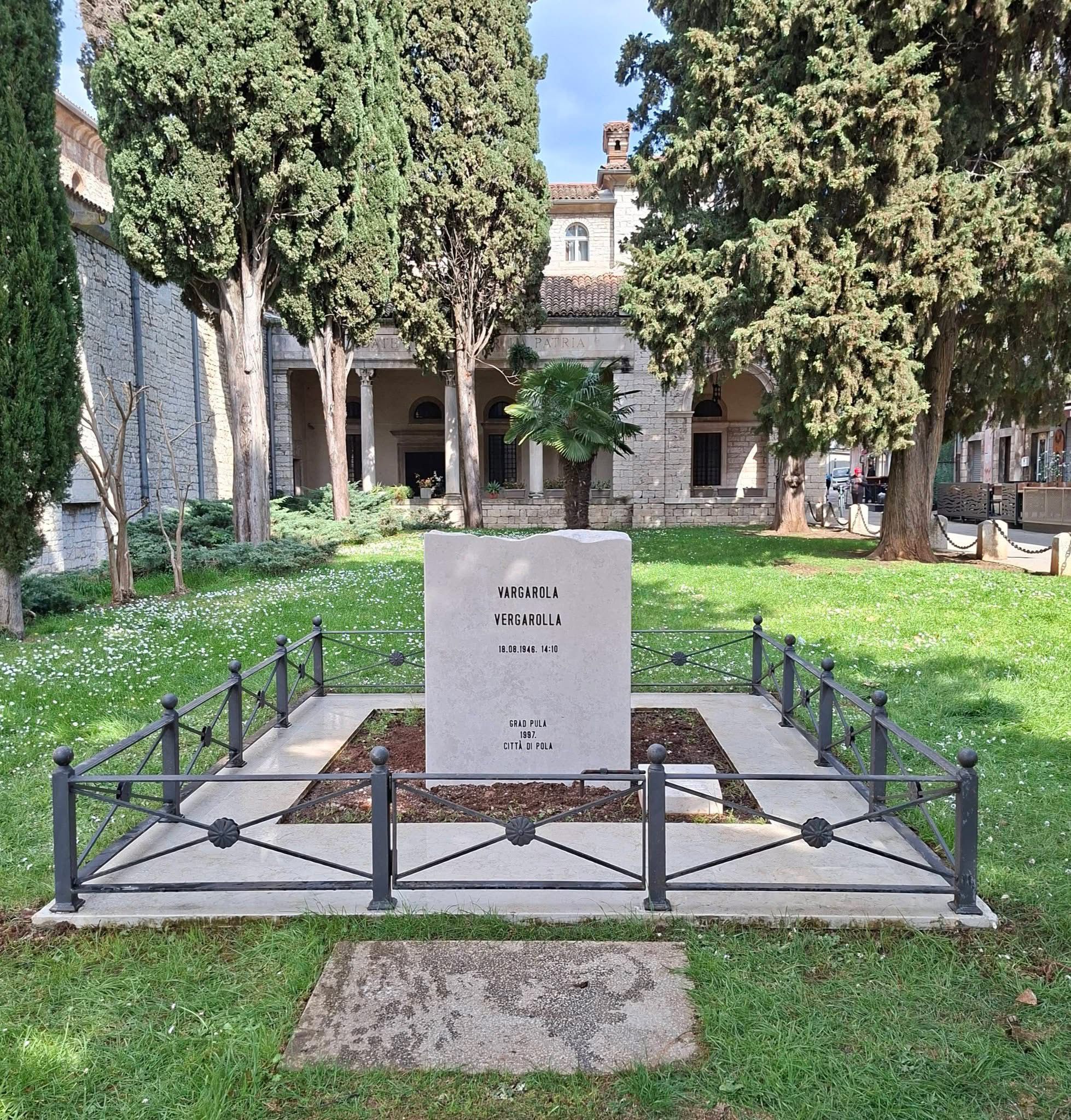 Pola, nuovo cippo per le vittime della strage di Vergarolla